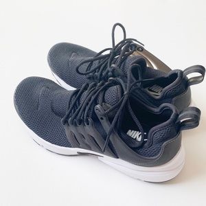 Women’s Nike Presto’s